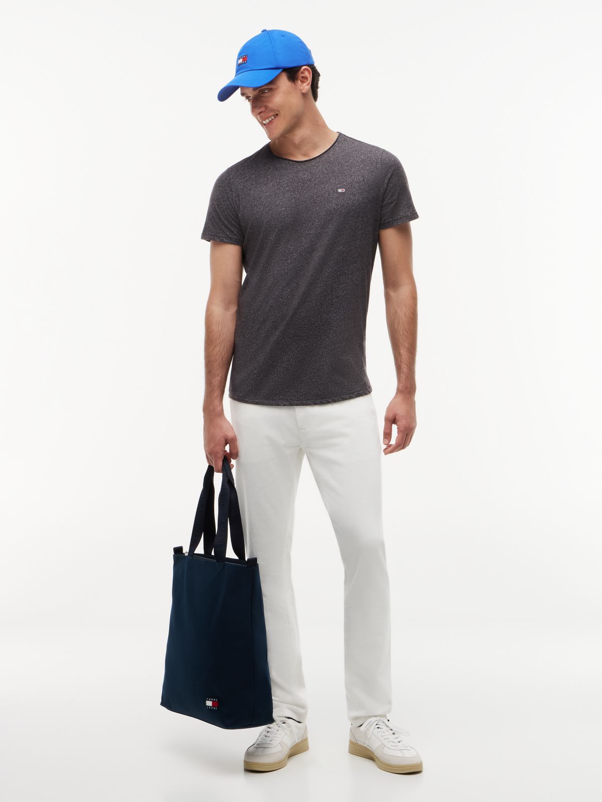 Classics Slim Fit T-Shirt — Black