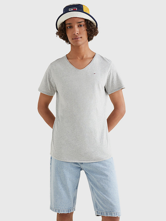 t-shirt ajusté col en v gris pour hommes tommy jeans