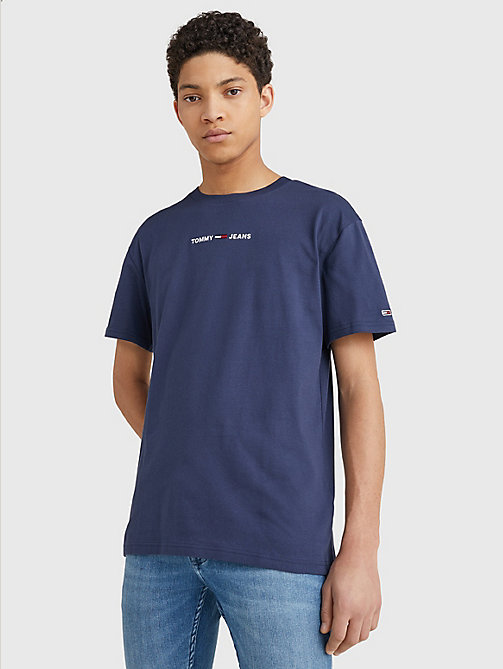 blau t-shirt mit logo und flag-patch für herren - tommy jeans