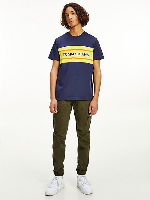 blau bio-baumwoll-t-shirt mit color block-logo für herren - tommy jeans