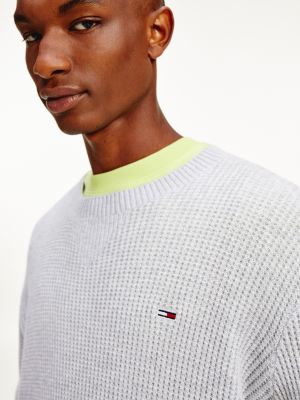 Sviter S Relefnym Uzorom Seryj Tommy Hilfiger