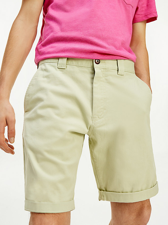pantalón chino corto scanton de corte regular verde de hombre tommy jeans