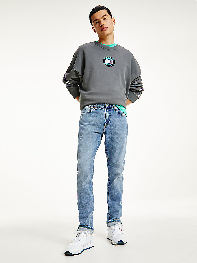 denim scanton slim jeans aus recycling-baumwolle für men - tommy jeans
