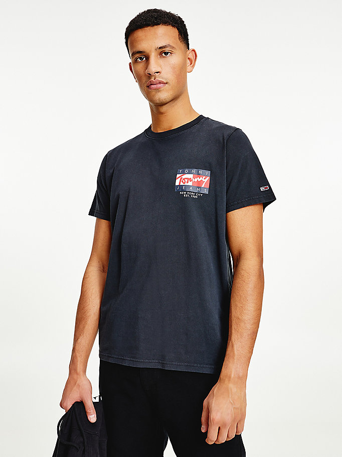 schwarz logo-t-shirt mit vintage-flag-logo für herren - tommy jeans