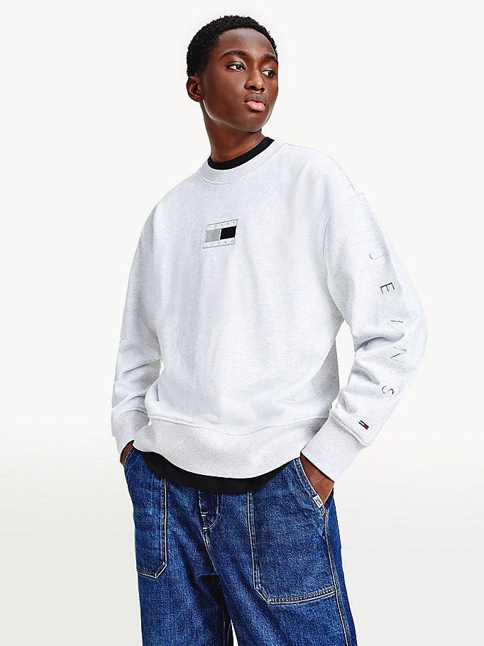 grijs sweatshirt van katoenmix met metallic logo's voor heren - tommy jeans