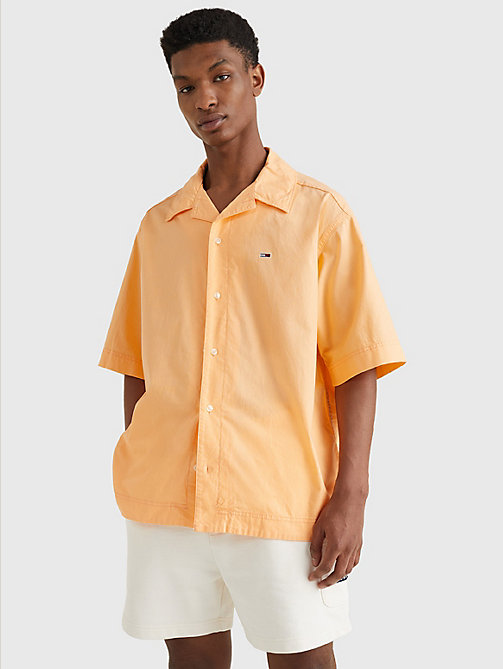 orange back graphic organic cotton short-sleeve shirt for men tommy jeans