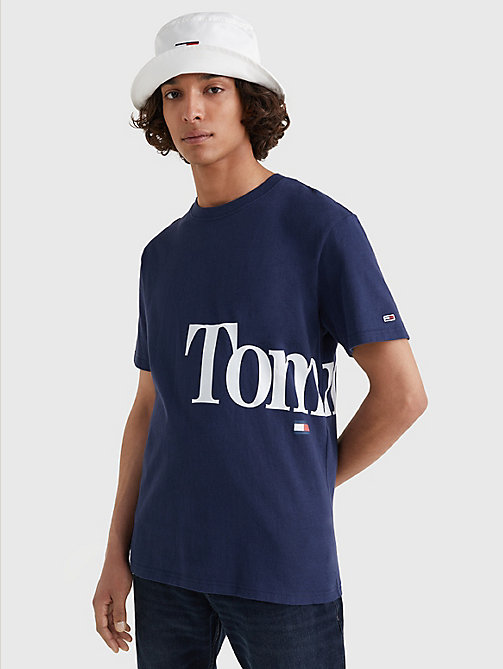 t-shirt en coton bio à logo coupé bleu pour hommes tommy jeans