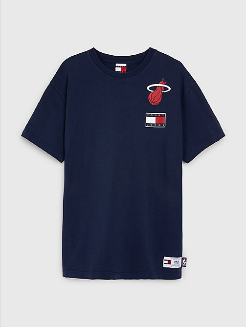 blue tommy jeans & nba badge relaxed t-shirt for men tommy jeans