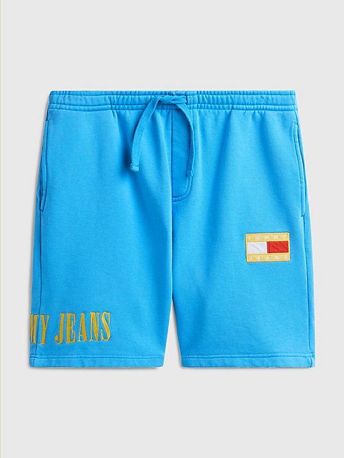 blue pop drop flag patch relaxed shorts for men tommy jeans