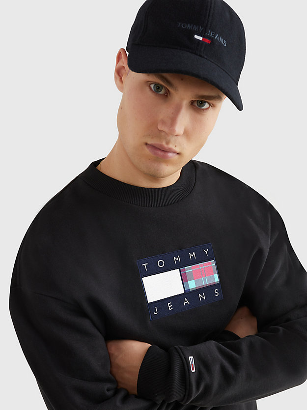 BLACK Tommy Tartan Logo Sweatshirt for men TOMMY JEANS