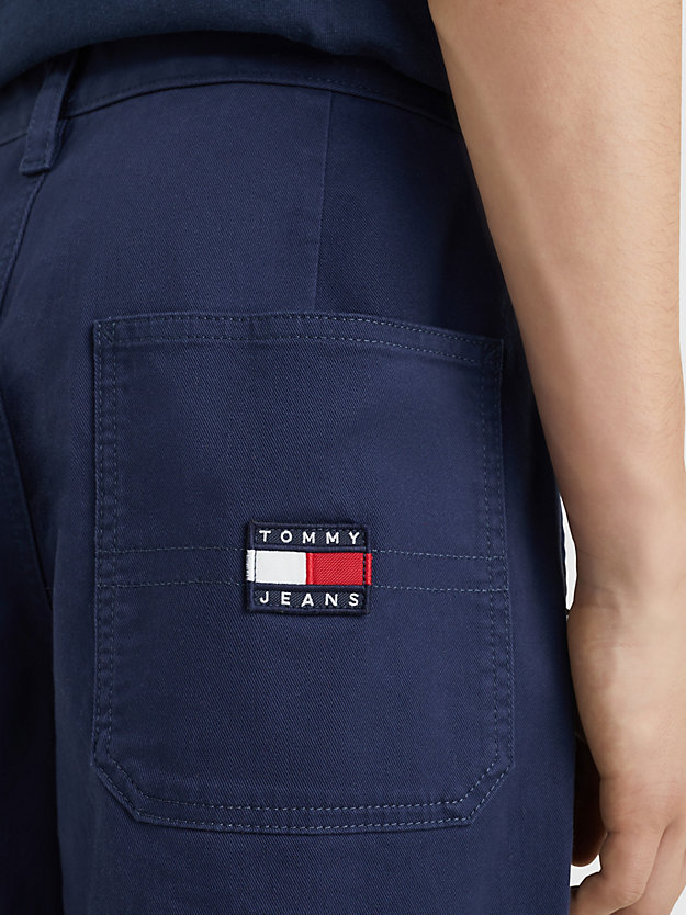 TWILIGHT NAVY Tapered Badge Chinos for men TOMMY JEANS