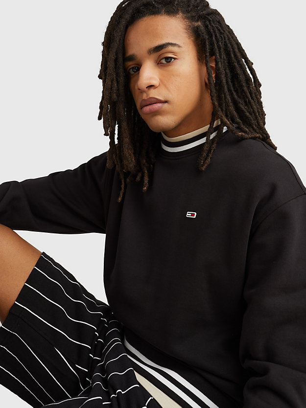 BLACK Modern Relaxed Fit Varsity Sweatshirt for men TOMMY JEANS