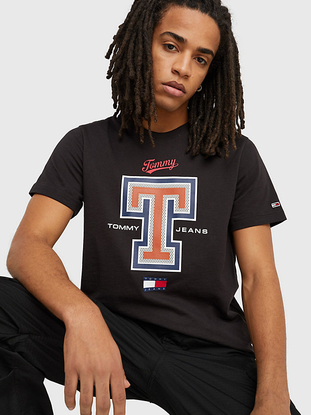 BLACK Modern Logo T-Shirt for men TOMMY JEANS