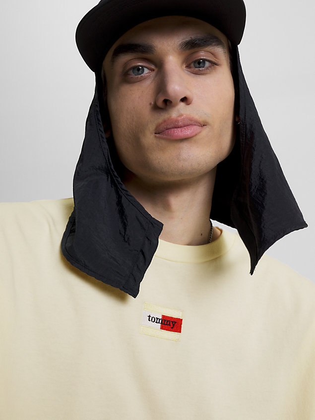 yellow essential logo t-shirt for men tommy jeans