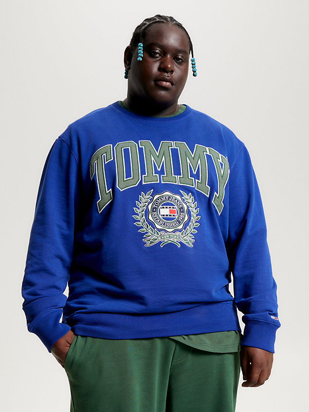 blue plus college boxy fit logo sweatshirt for men tommy jeans