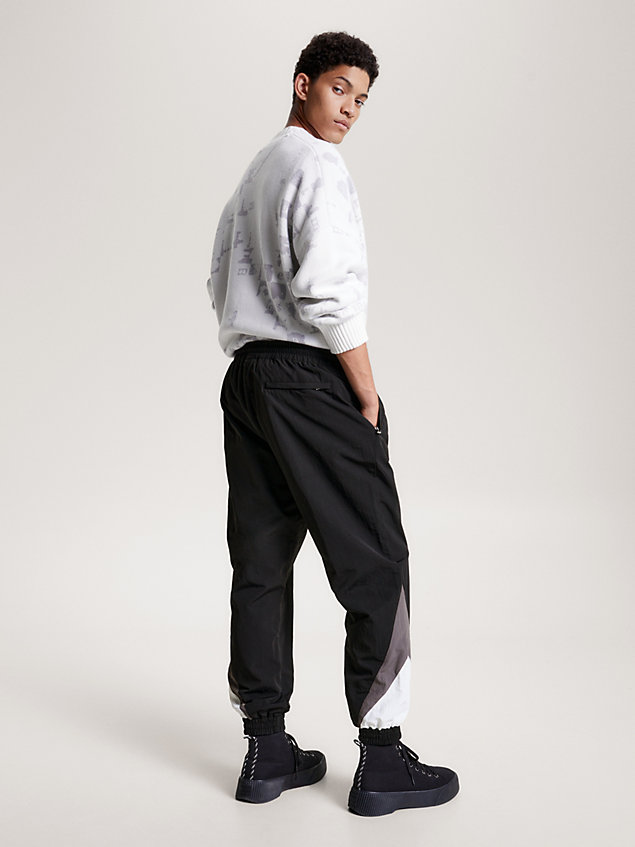 black recycled colour-blocked joggers for men tommy jeans