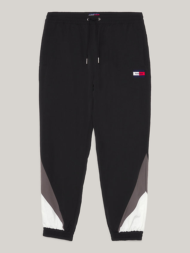 black colour-blocked nylon joggingbroek voor heren - tommy jeans