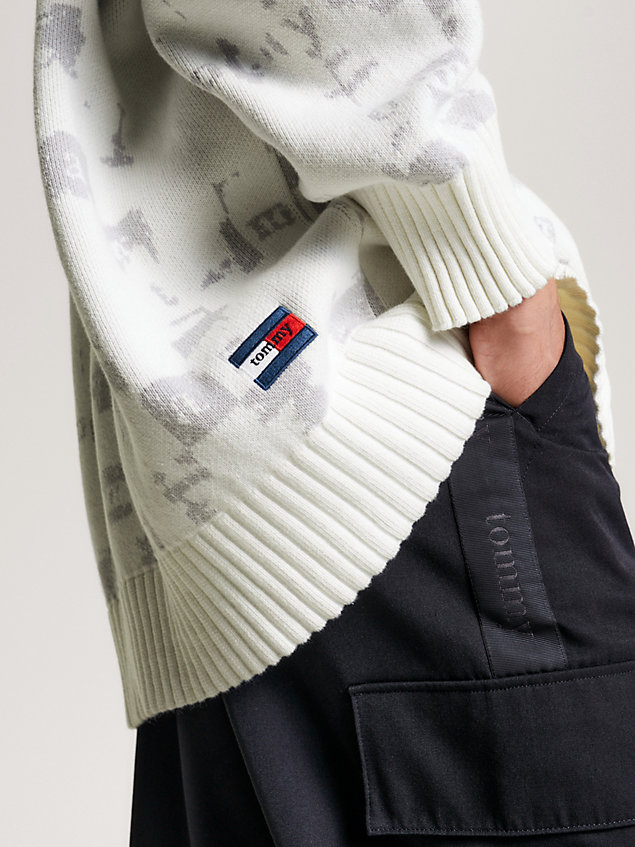 white intarsia logo v-neck oversized jumper for men tommy jeans