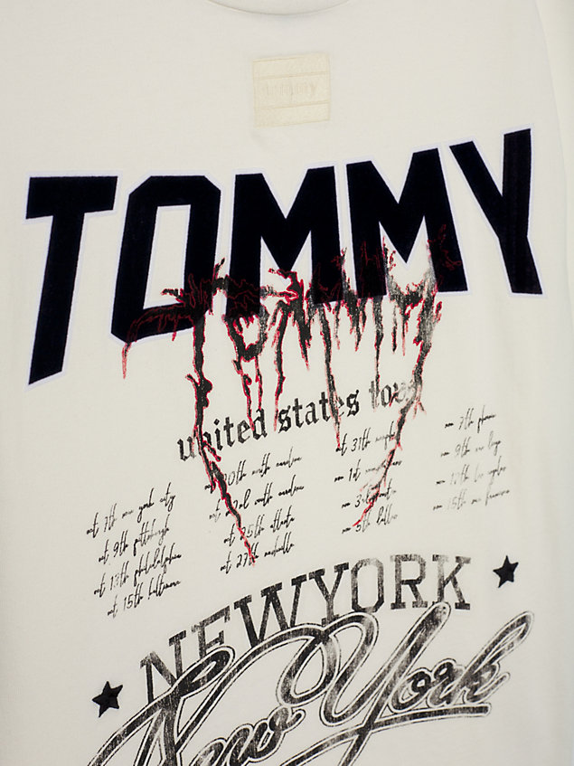 white heavy wash graphic logo t-shirt for men tommy jeans