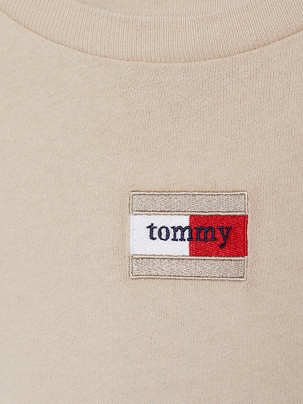 beige essential dual gender oversized t-shirt for men tommy jeans