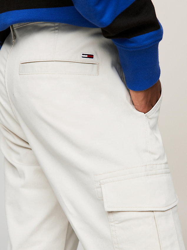 beige austin slim fit cargobroek voor heren - tommy jeans