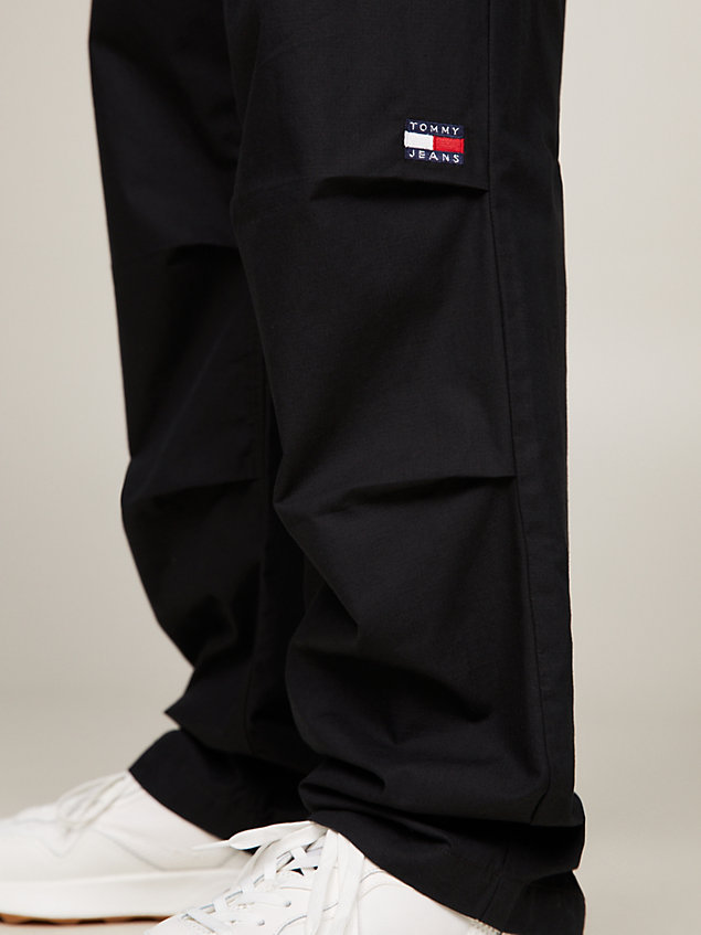 pantaloni chino aiden baggy fit black da uomo tommy jeans