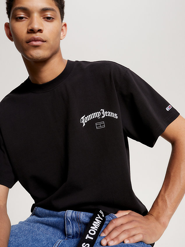 black back logo relaxed fit t-shirt for men tommy jeans