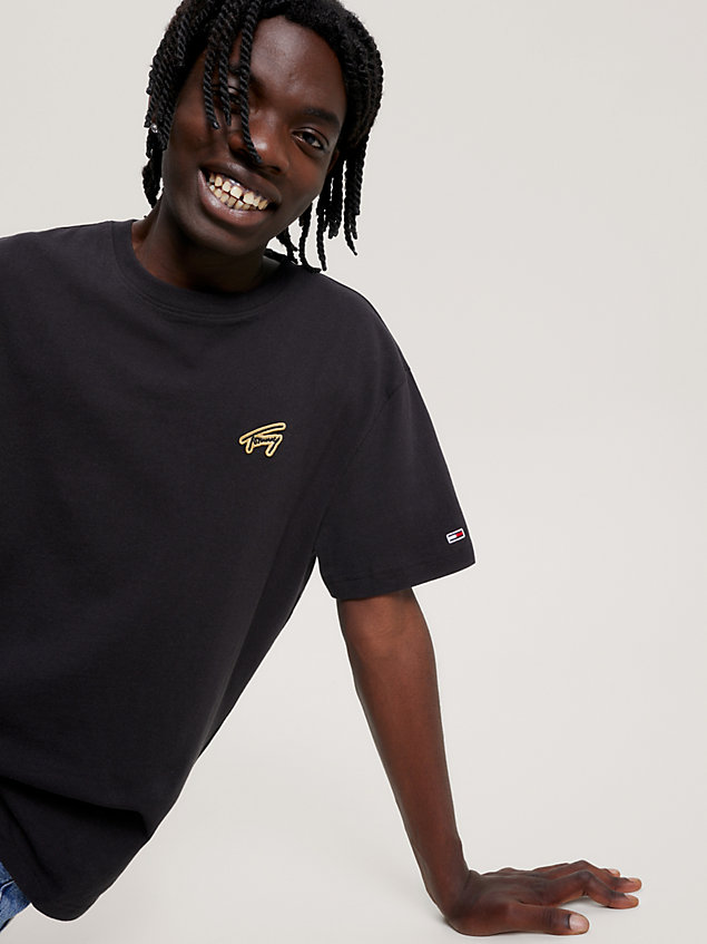 black signature logo classic fit t-shirt for men tommy jeans