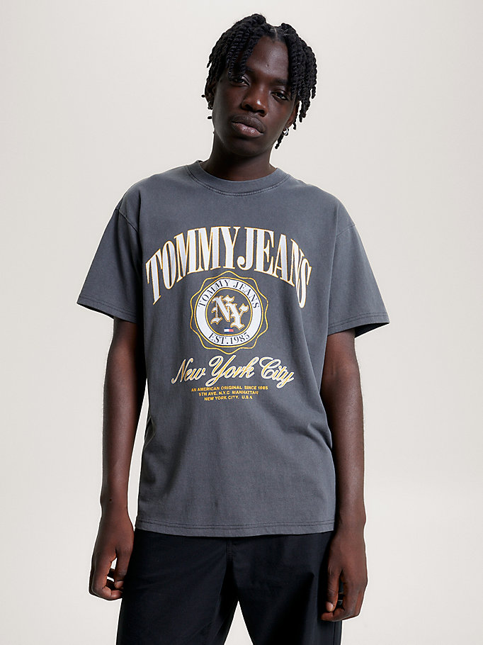 Varsity Logo Relaxed Fit T-Shirt | Black | Tommy Hilfiger