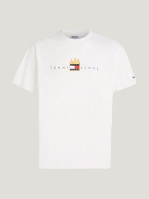 white fire flag relaxed t-shirt for men tommy jeans