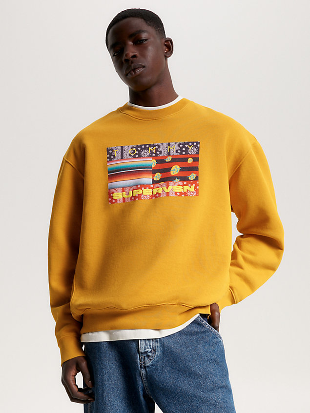 sudadera tommy x supervsn trust the vsn yellow de hombre tommy jeans
