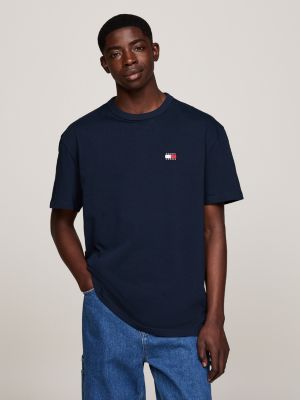 t-shirt con distintivo tommy sul petto blue da uomini tommy jeans