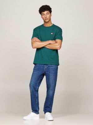 t-shirt con distintivo tommy sul petto blu da uomini tommy jeans