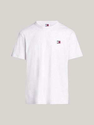 t-shirt con distintivo tommy sul petto grigio da uomini tommy jeans