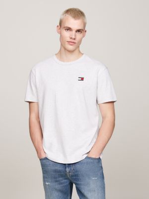 t-shirt con distintivo tommy sul petto grigio da uomini tommy jeans