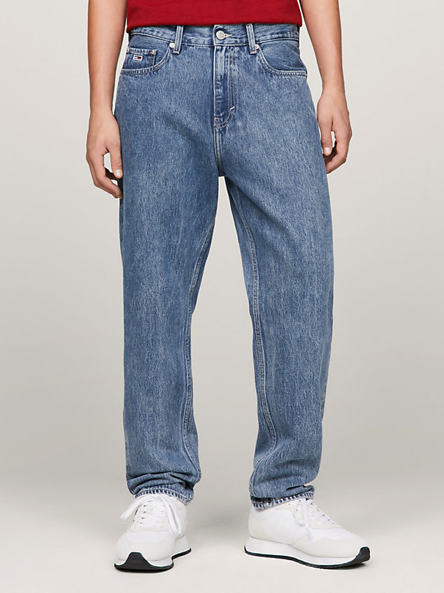 denim isaac relaxed tapered jeans met fading voor heren - tommy jeans