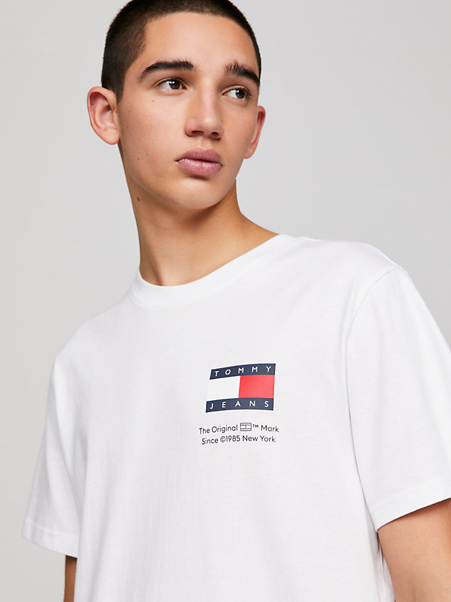 white essential logo slim fit t-shirt for men tommy jeans