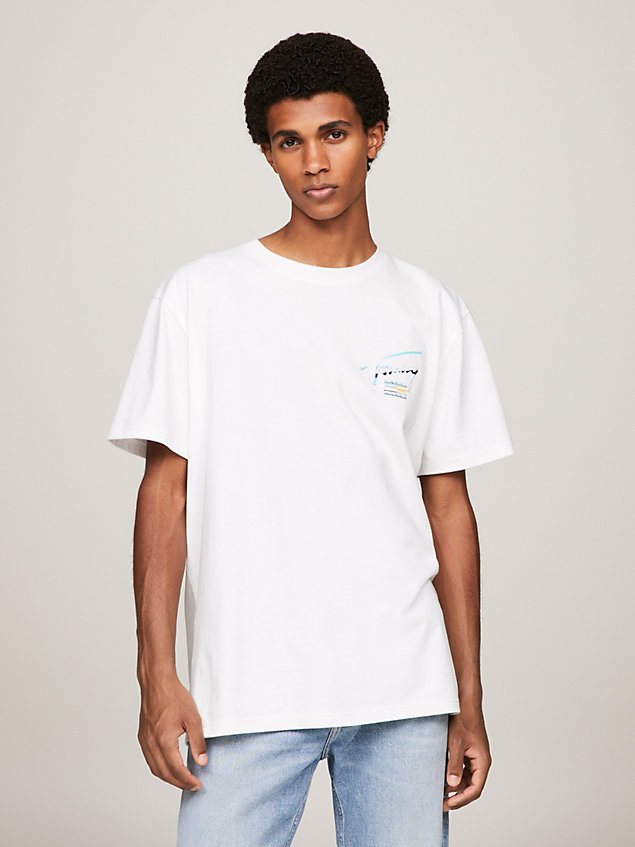 white t-shirt mit metallic-rückenlogo für herren - tommy jeans