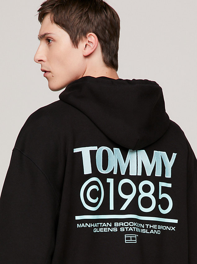 black back graphic relaxed fit hoody for men tommy jeans