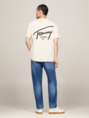 beige rundhals-t-shirt mit signatur-logo für herren - tommy jeans