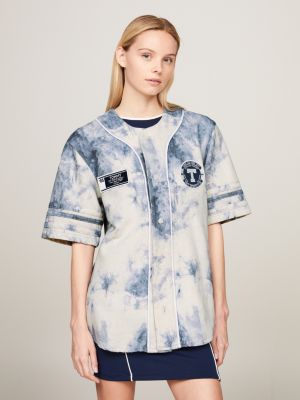 blue genderneutrales varsity-kurzarm-jeanshemd in batik für herren - tommy jeans