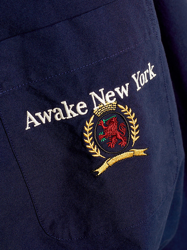blauw tommy x awake ny overhemd met logo op de rug voor heren - tommy jeans