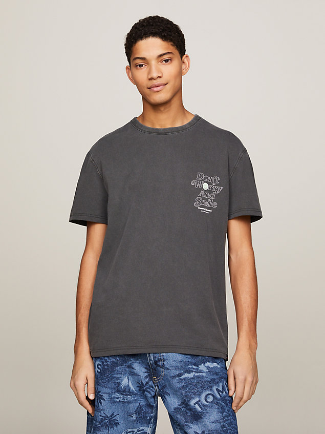 black back graphic logo print t-shirt for men tommy jeans