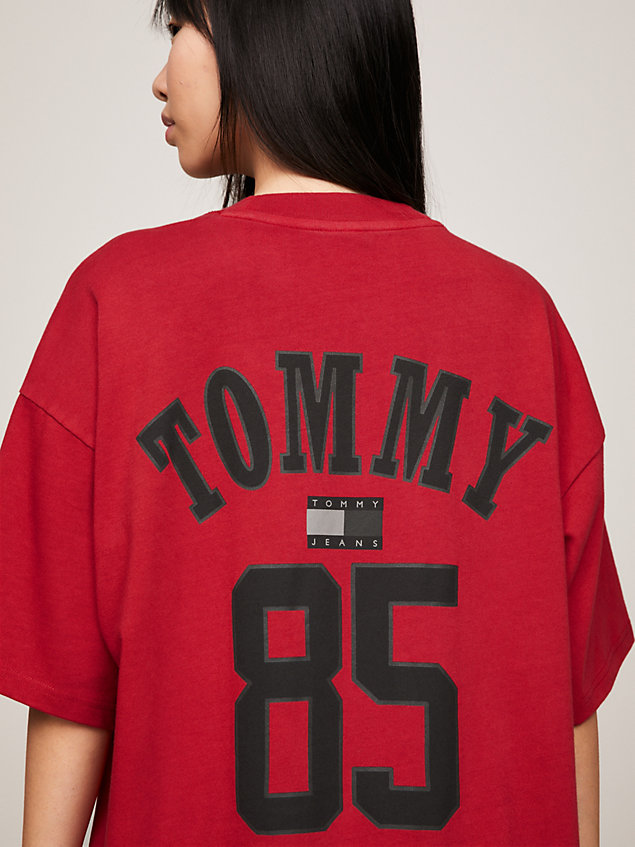 red tommy remastered 1985 relaxed uniseks t-shirt voor heren - tommy jeans