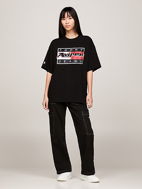 black tommy x avirex genderneutrales logo-t-shirt für herren - tommy jeans
