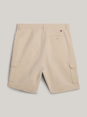 beige genderneutrale cargo-shorts mit weitem bein für herren - tommy jeans