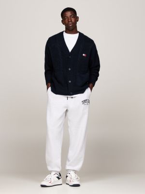 cardigan boxy tommy badge en maille torsadée noir pour hommes tommy jeans