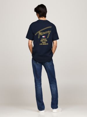 camiseta con logo con la firma en la espalda azul de hombres tommy jeans