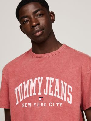 t-shirt varsity con effetto sbiadito e logo rosso da uomini tommy jeans