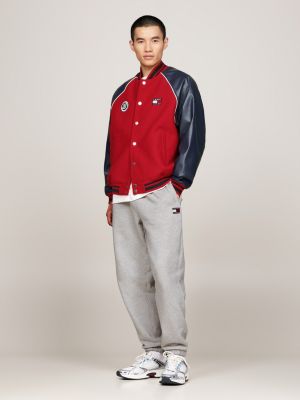 rot tj x game day varsity-jacke mit rückenlogo für herren - tommy jeans